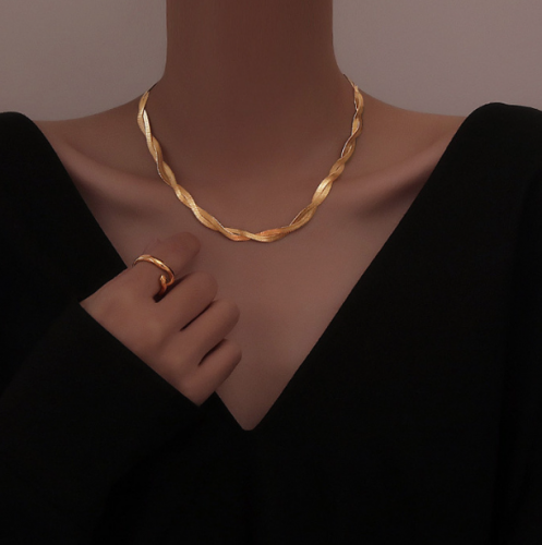 "Elevate Your Look: Shop Our Stylish Cross Necklace in Stainless Steel & 18K Gold! 