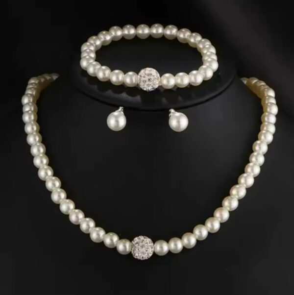 3 PCS Set Imitation Pearl Necklace Bracelet Earring Stud Set Fireball Pearl Beaded Women Luxury Bridal Party Jewelry Set